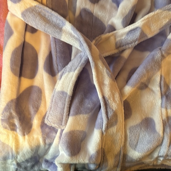 Bubba the cow squishmallow bathrobe NWT - Picture 3 of 7